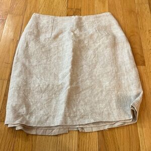Women’s CW skirt. Tan. Size 4